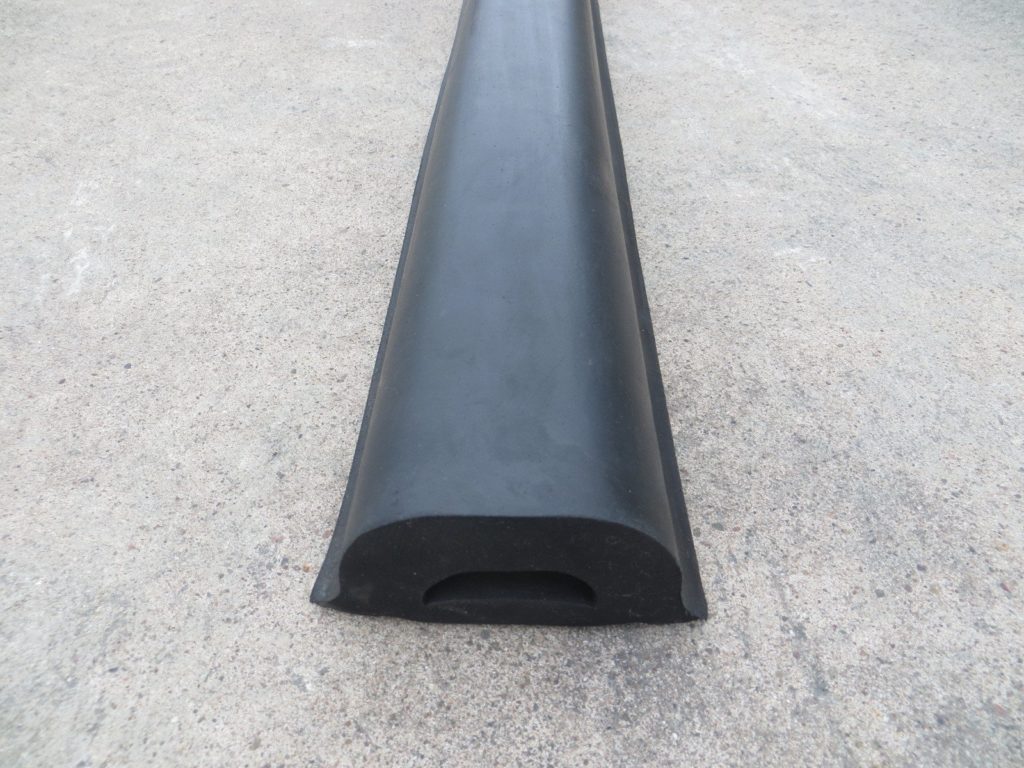Rubber D Fender 6 Rubber Fenders Provincial Rubber UK